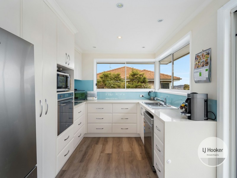 71 Maluka Terrace, Bellerive TAS 7018