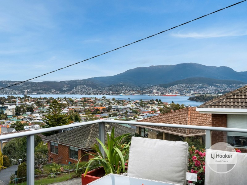 71 Maluka Terrace, Bellerive TAS 7018