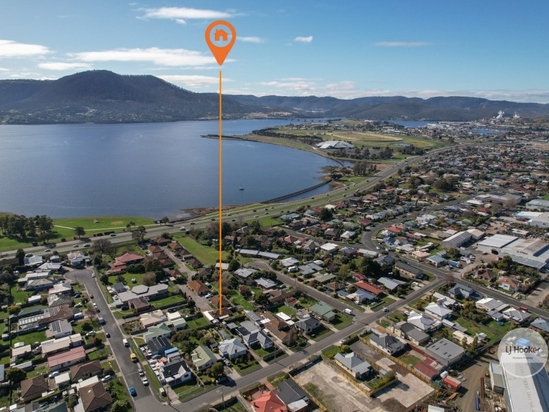 Unit 2/3A Shenstone Place, Montrose TAS 7010