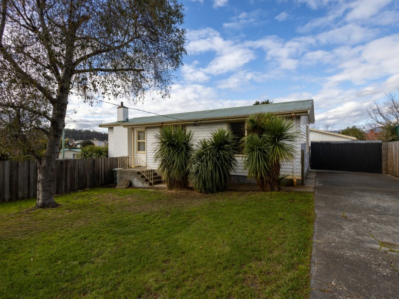 2 Grafton Street, Claremont TAS 7011