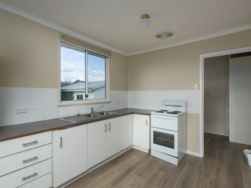 2 Grafton Street, Claremont TAS 7011