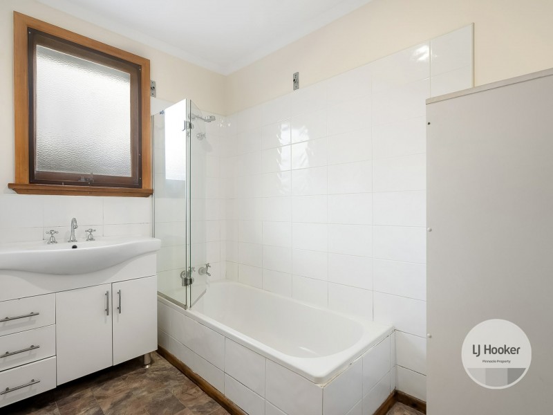 32 Ashbourne Grove, West Moonah TAS 7009