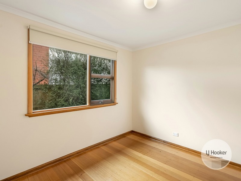 32 Ashbourne Grove, West Moonah TAS 7009