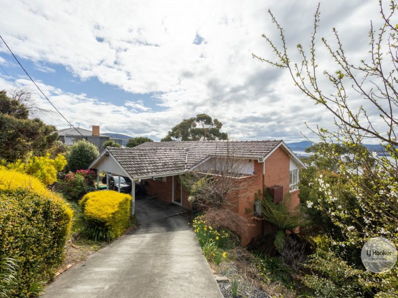 2 Cartela St, Sandy Bay TAS 7005
