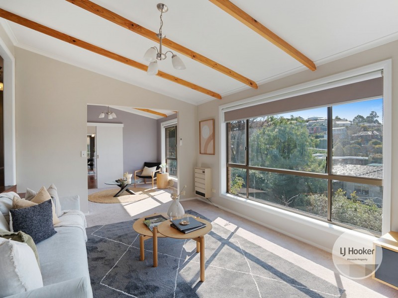 18 Chandos Drive, Berriedale TAS 7011