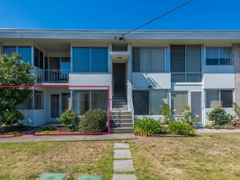 1/1B Shore Street, Rose Bay TAS 7015