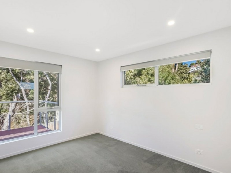 2/68 Alexander Street, Sandy Bay TAS 7005