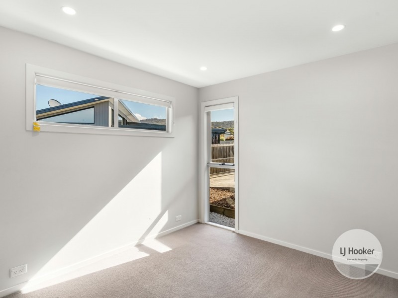 Unit 5/39 Staff Road, Electrona TAS 7054