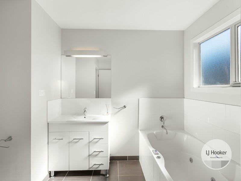 Unit 5/39 Staff Road, Electrona TAS 7054