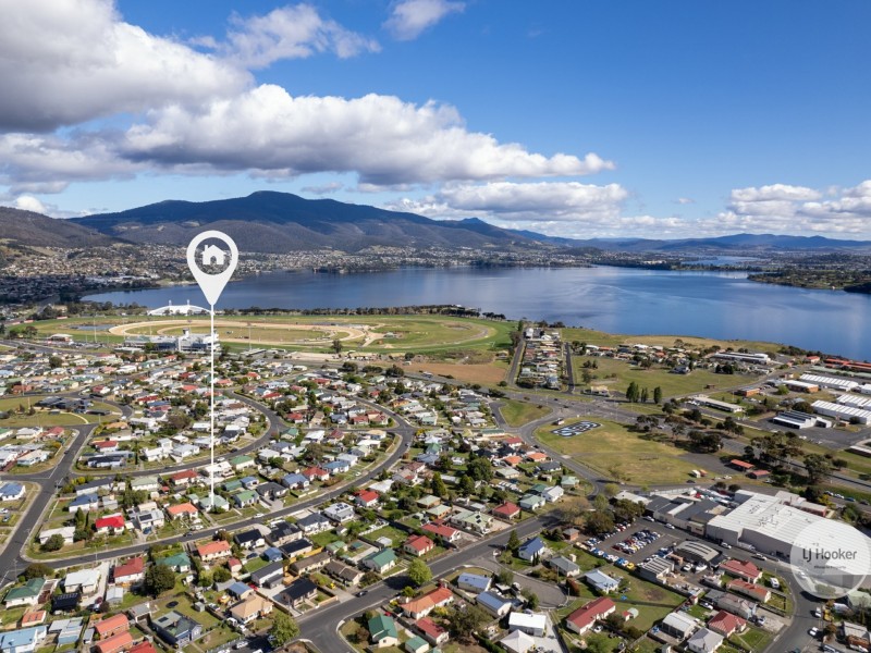 26 Edinburgh Crescent, Goodwood TAS 7010