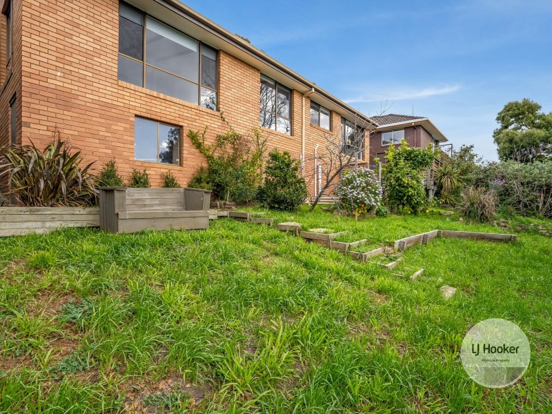 18 Chandos Drive, Berriedale TAS 7011