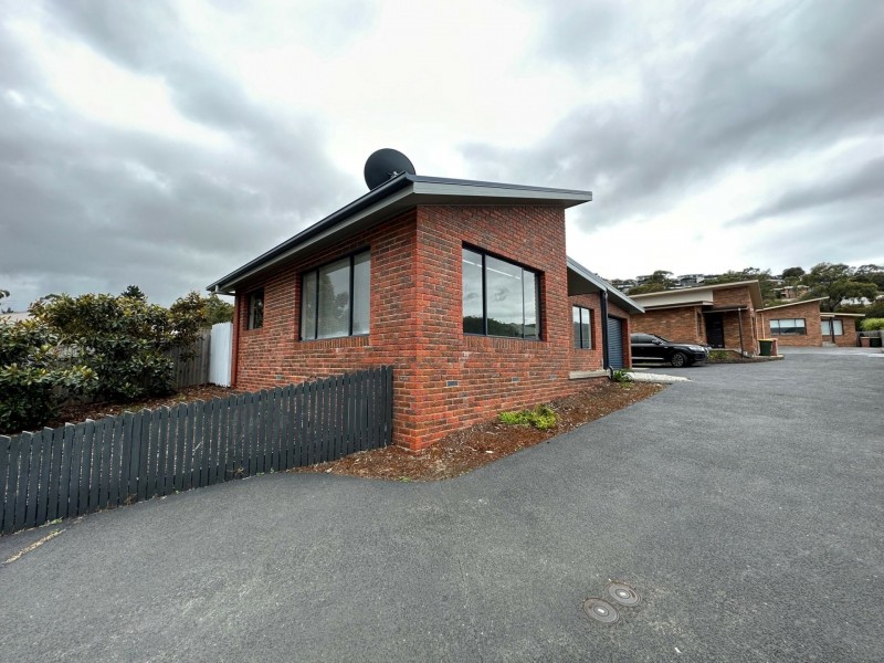 1/30 Henty Close, Old Beach TAS 7017