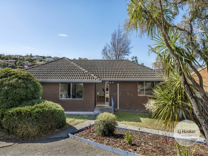 20 Chandos Drive, Berriedale TAS 7011