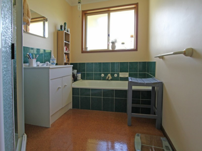 53 Ash Drive, Kingston TAS 7050