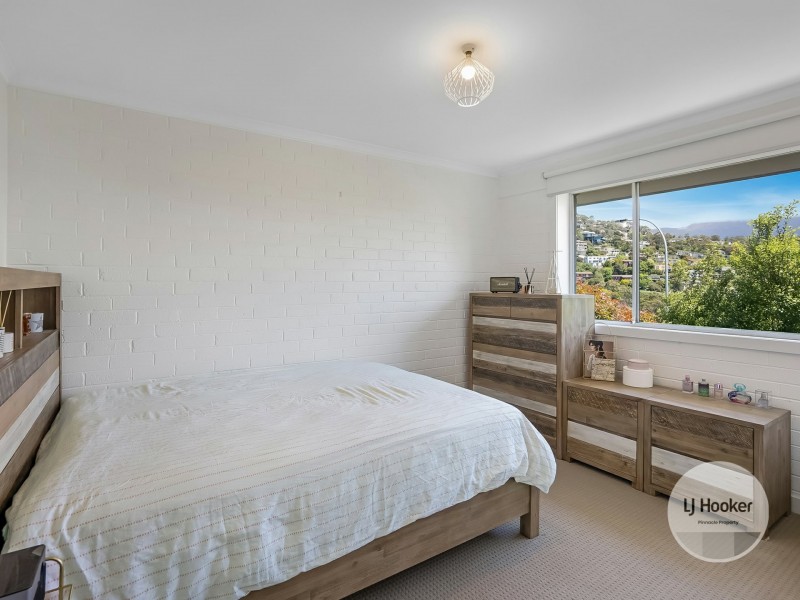 4/287 Churchill Avenue, Sandy Bay TAS 7005