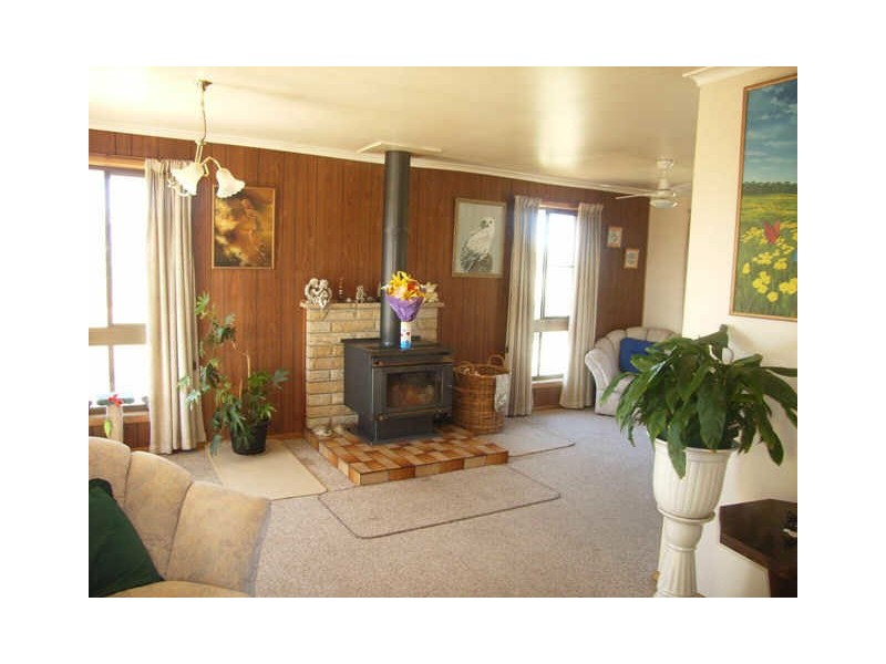 78a Esplanade, Oatlands TAS 7120