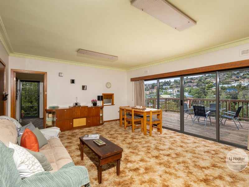 12 Alcides Avenue, Lenah Valley TAS 7008