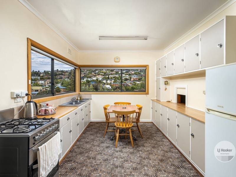 12 Alcides Avenue, Lenah Valley TAS 7008