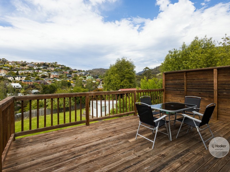 12 Alcides Avenue, Lenah Valley TAS 7008
