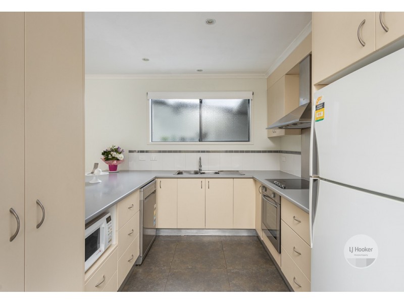 2 George Avenue, Kingston TAS 7050