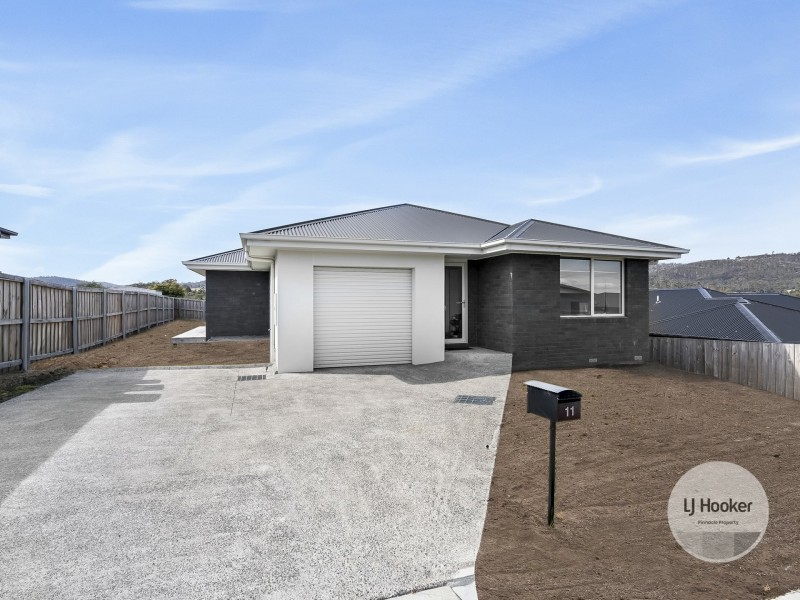 11 Vivian Drive, Rokeby TAS 7019