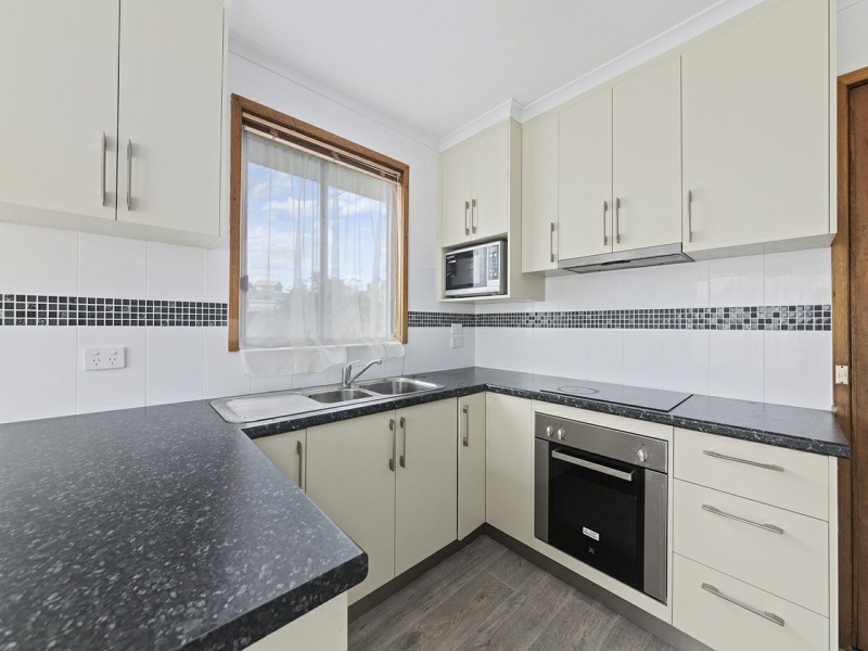 5 Clayton Drive, Herdsmans Cove TAS 7030