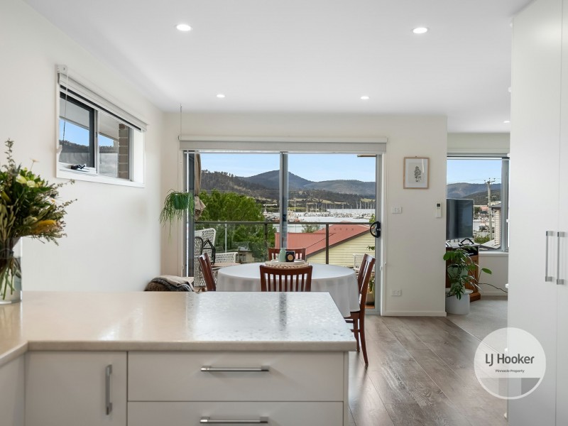 2/78 Gepp Parade, Derwent Park TAS 7009