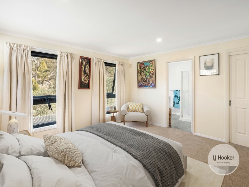 20 Old Farm Road, South Hobart TAS 7004