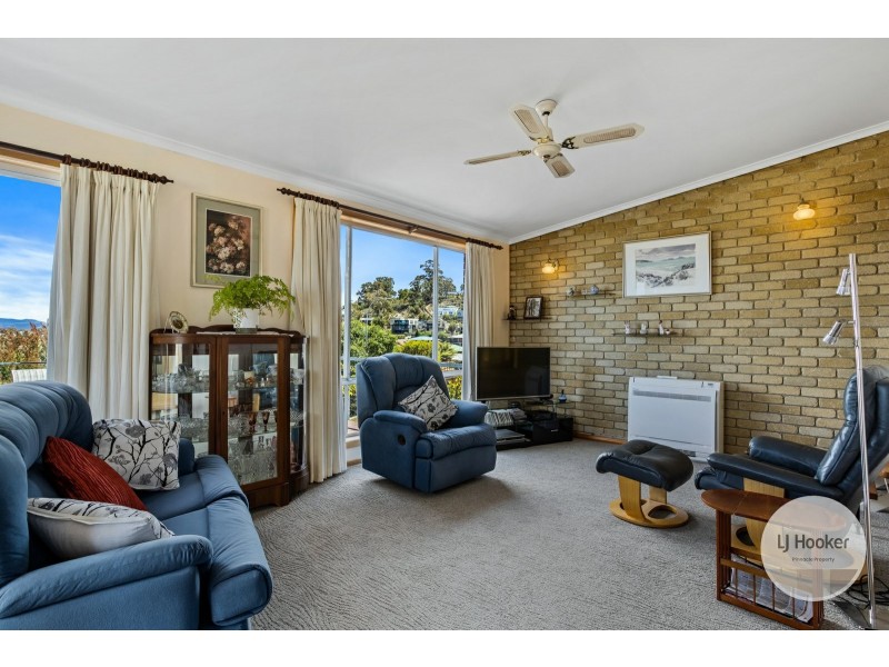 42 Tingira Road, Blackmans Bay TAS 7052