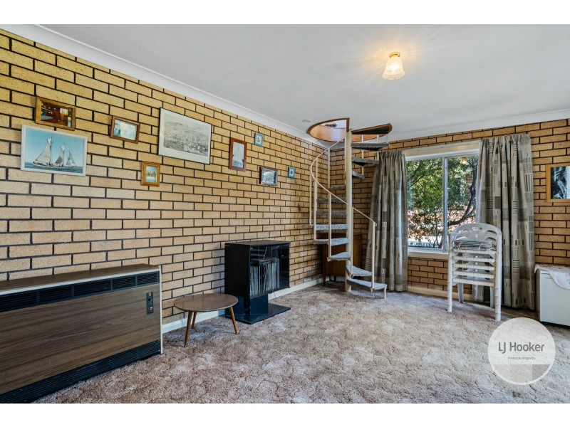 42 Tingira Road, Blackmans Bay TAS 7052