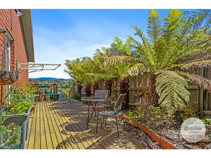 42 Tingira Road, Blackmans Bay TAS 7052