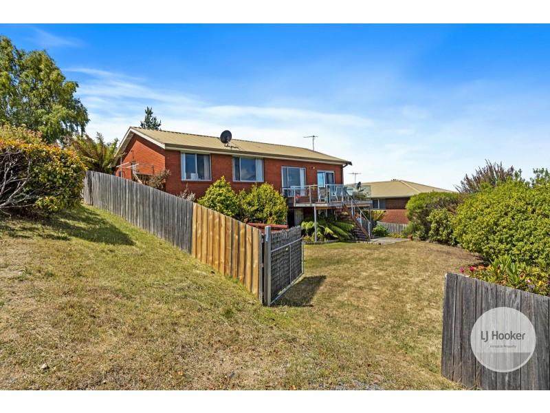 42 Tingira Road, Blackmans Bay TAS 7052