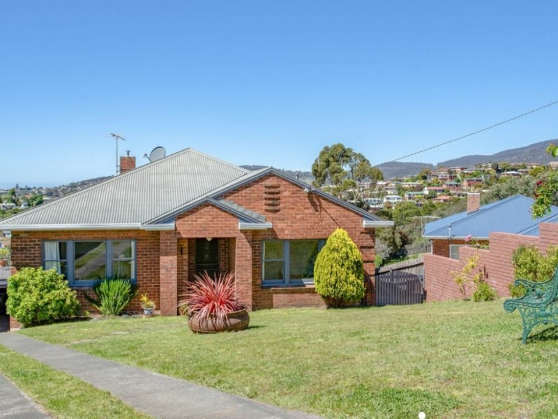 25 Barclay Crescent, Rosetta TAS 7010