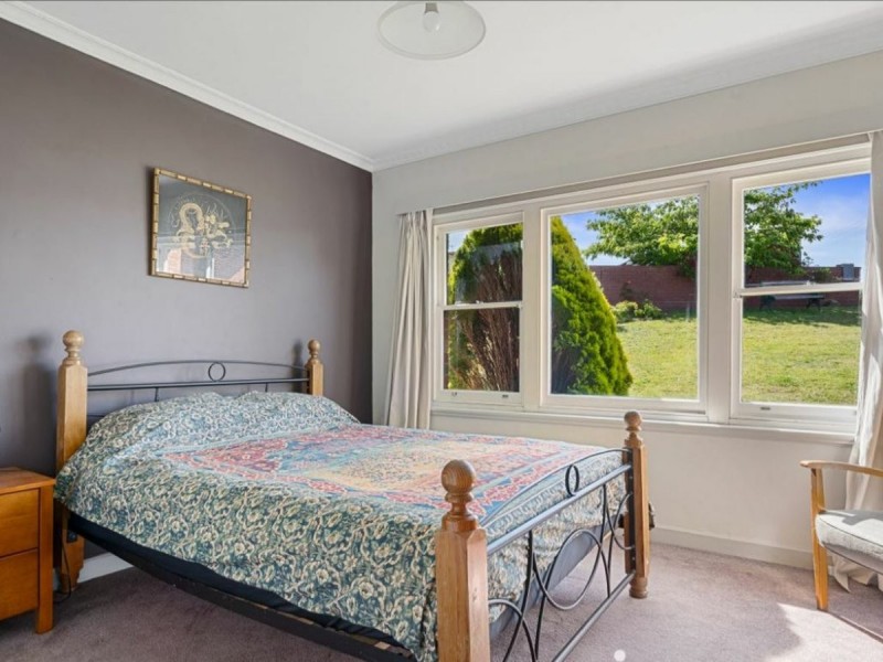 25 Barclay Crescent, Rosetta TAS 7010