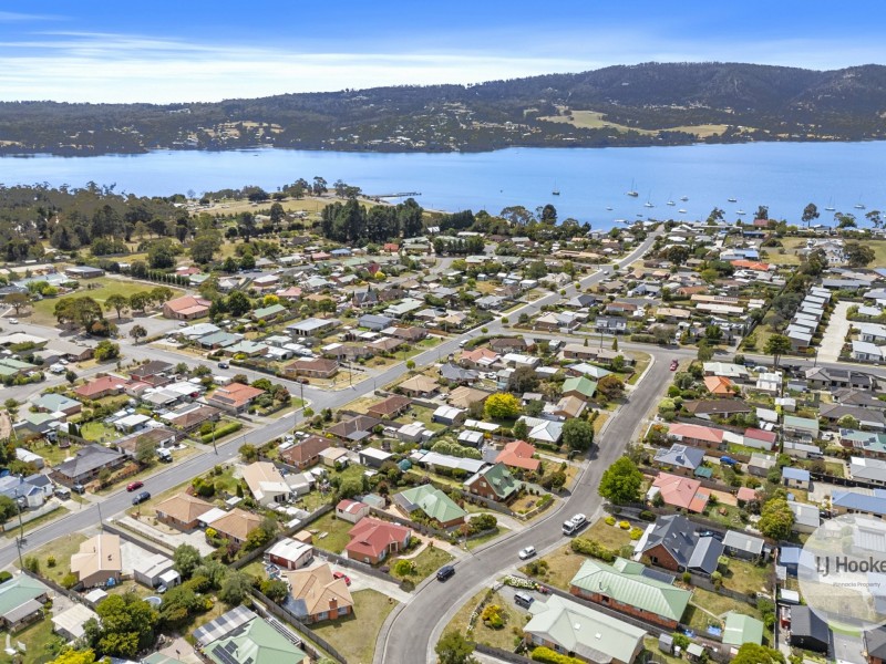 15 Peppermint Place, Margate TAS 7054