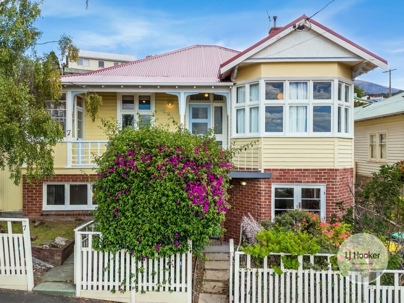 7 Barton Avenue, West Hobart TAS 7000
