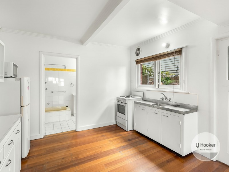 7 Barton Avenue, West Hobart TAS 7000