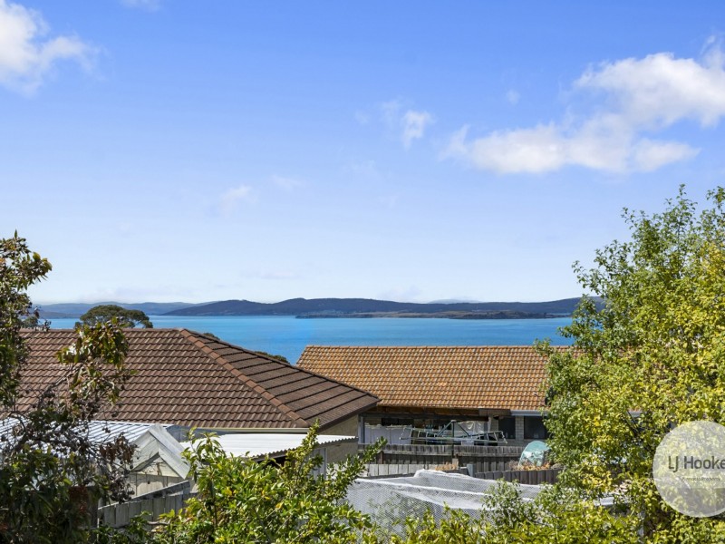 5 Powell Road, Blackmans Bay TAS 7052