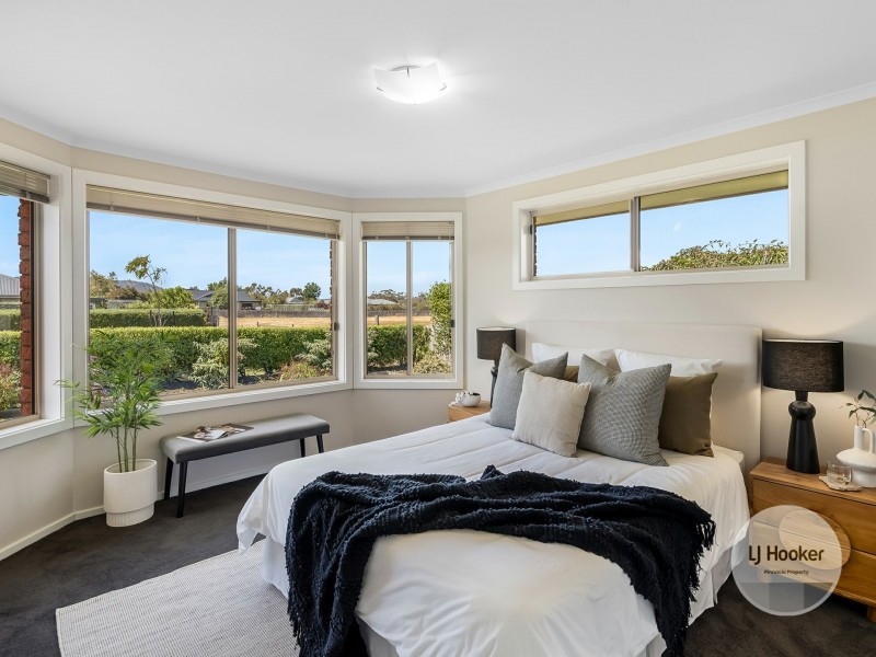 8 Lotus Court, Margate TAS 7054