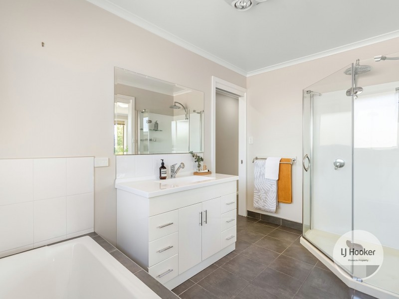 8 Lotus Court, Margate TAS 7054