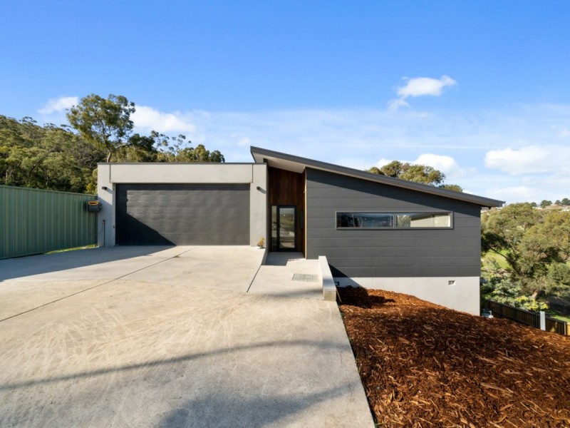 6 Watton Place, Howrah TAS 7018