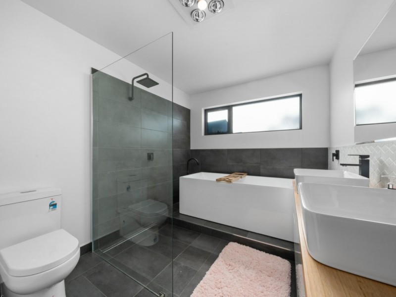 6 Watton Place, Howrah TAS 7018