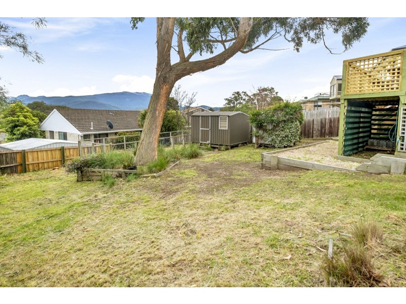 4 Fairview Drive, Kingston TAS 7050