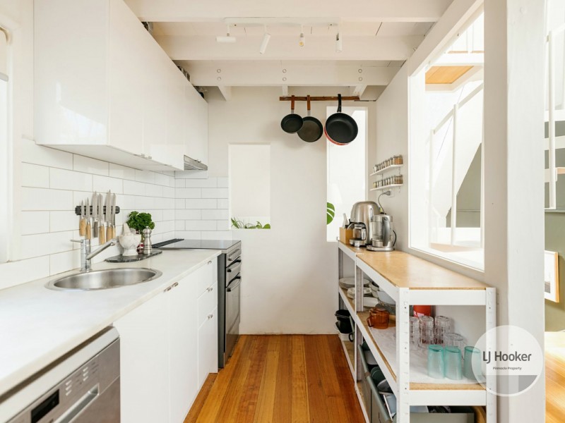 31 Liverpool Crescent, West Hobart TAS 7000