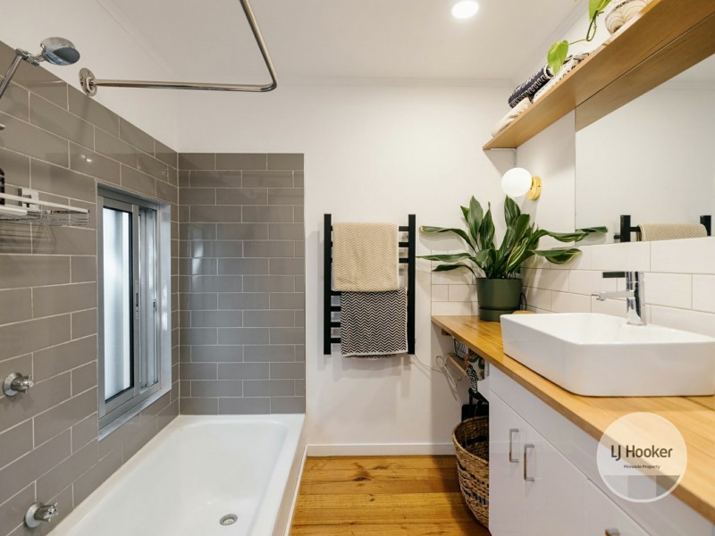 31 Liverpool Crescent, West Hobart TAS 7000