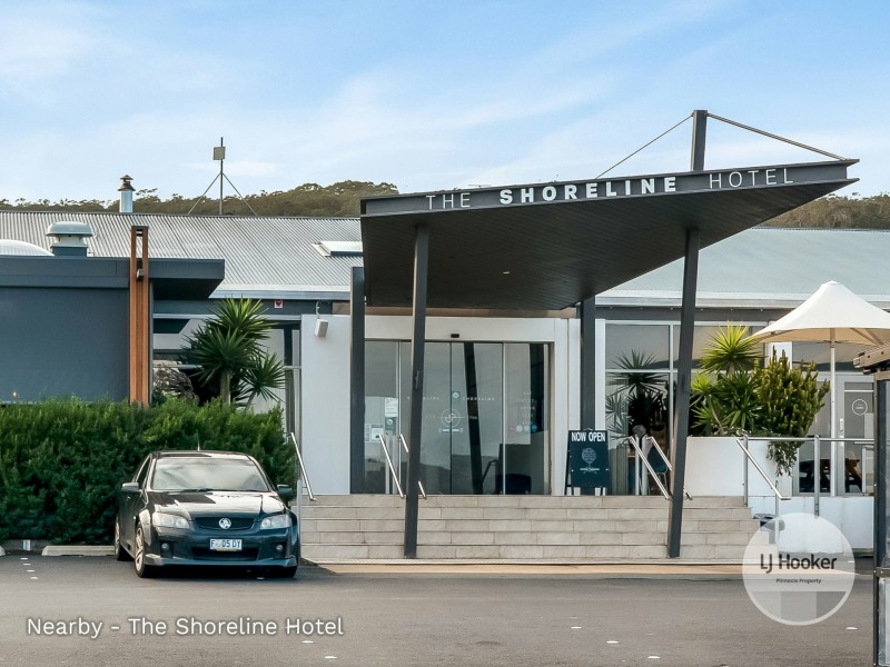 11 Hallett Drive, Rokeby TAS 7019