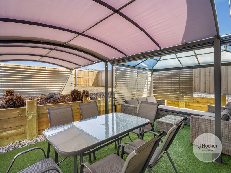 11 Hallett Drive, Rokeby TAS 7019