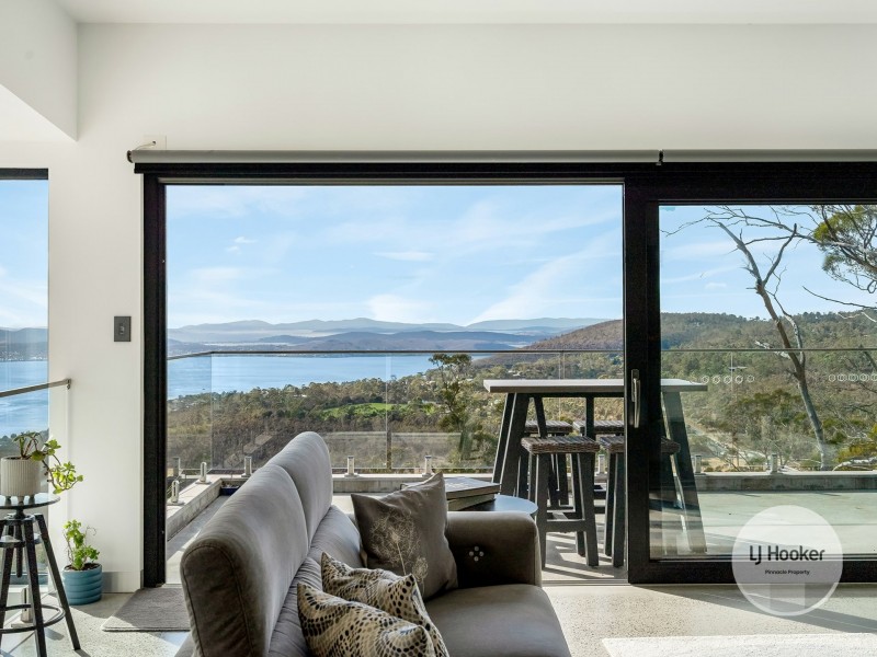 46 Hillcrest Road, Tolmans Hill TAS 7007