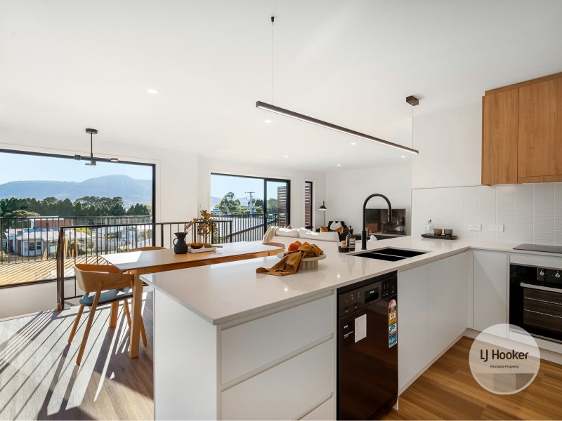 Unit 2/2 Stourton Street, Rosetta TAS 7010