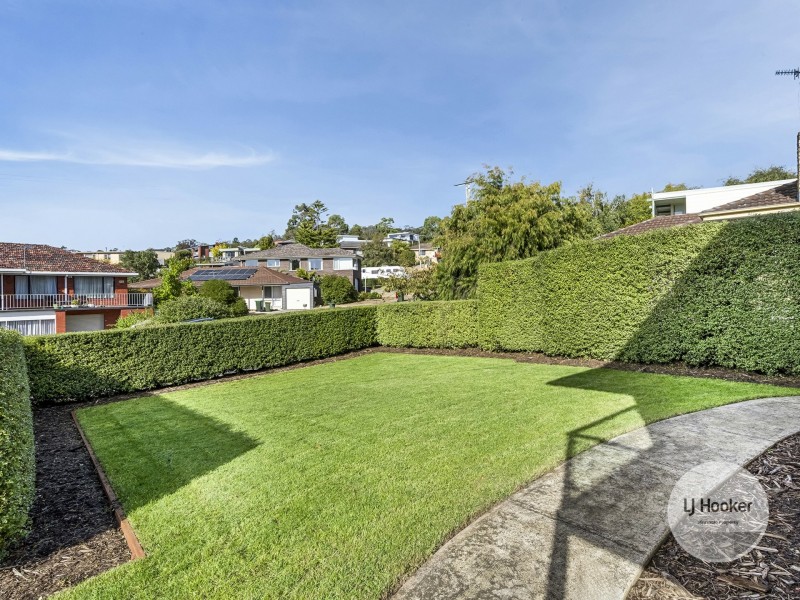 16 Illawarra Road, Blackmans Bay TAS 7052